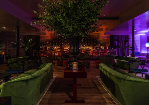 DOM Lounge