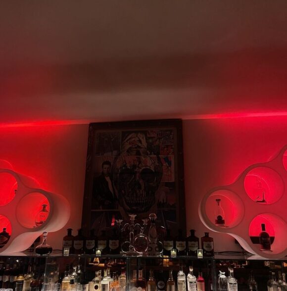 DOM Lounge