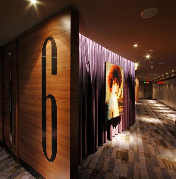 IPIC THEATERS