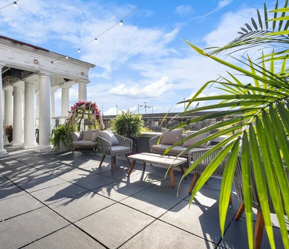 Althea’s Hideaway Lounge