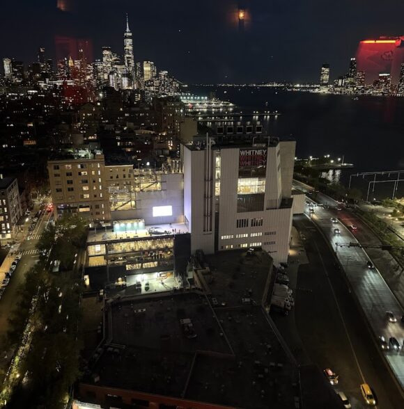 Le Bain – The Standard