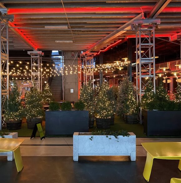 Le Bain – The Standard