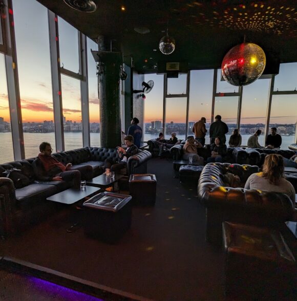 Le Bain – The Standard