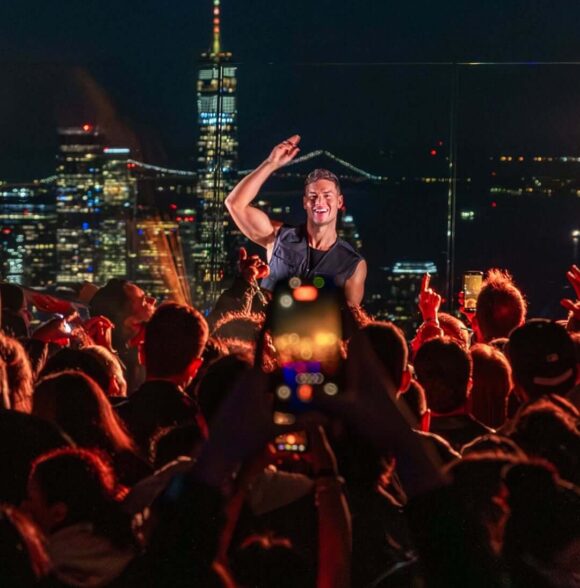 Marquee Sky Deck